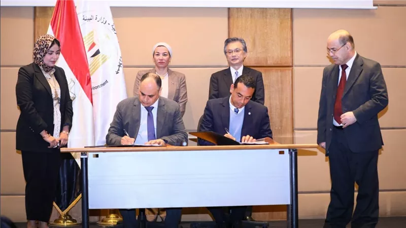 وزيرة البيئة تشهد توقيع وثيقة مشروع دعم ممارسات الاقتصاد الدوار 