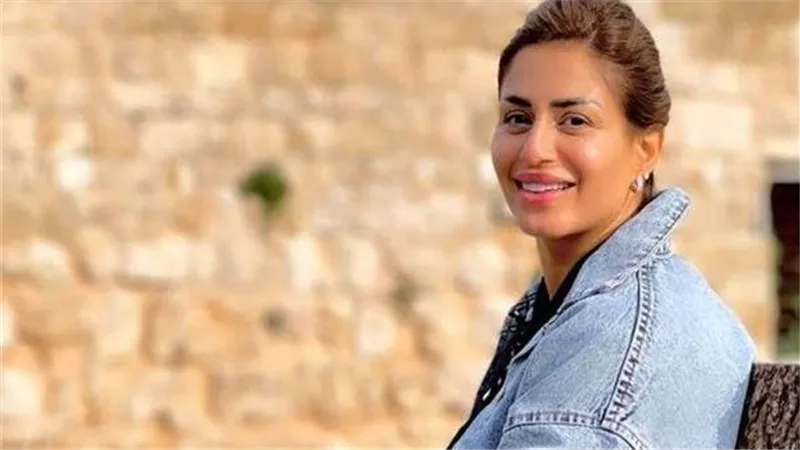 يا خسارة مجهود 24 سنة.. منة فضالي تثير الجدل برسالة غامضة