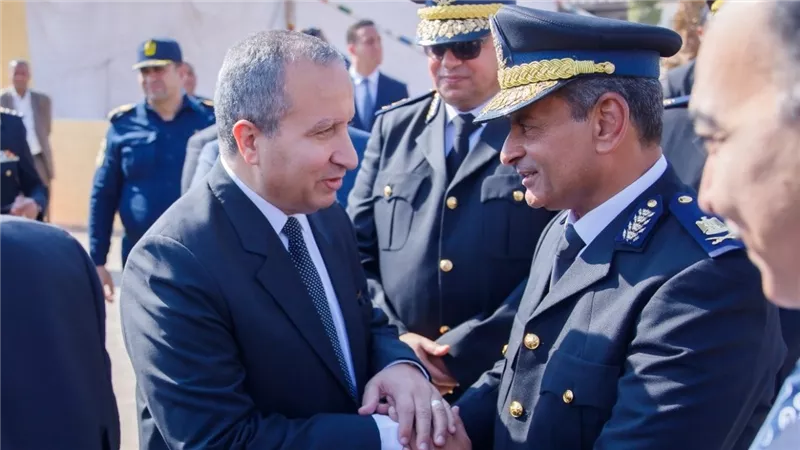 رئيس جامعة السويس يشارك في احتفالات مديرية الأمن بعيد الشرطة