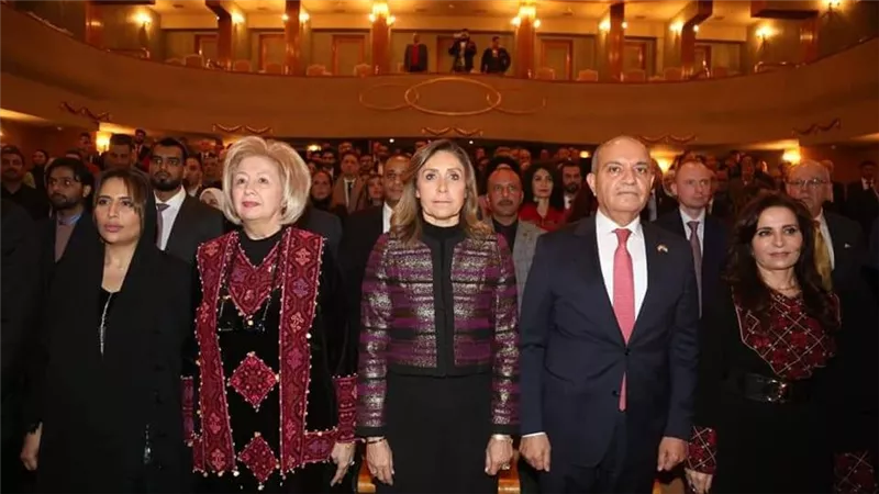 وزيرتا الثقافة المصرية والأردنية يشهدان 