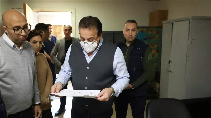 مفاجأة.. وزير الصحة يُحيل مديري ونواب مستشفيي أبو المنجا المركزي والنيل للتأمين للتحقيق لتغيبهم عن العمل