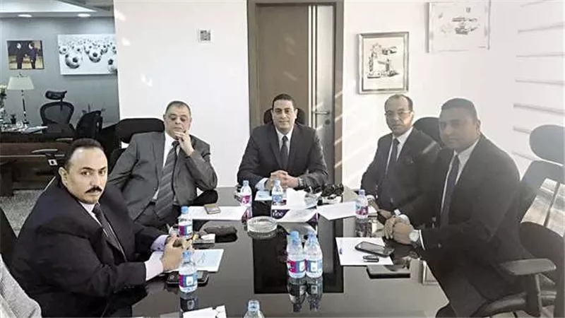 بسبب مرتضى منصور.. استقالة لجنة الانضباط باتحاد الكرة