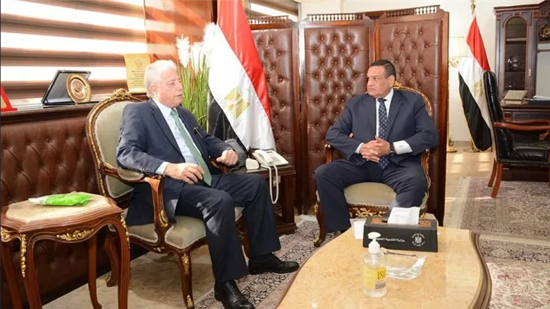 وزير التنمية المحلية يتابع مع محافظ جنوب سيناء مشروعات الخطة الاستثمارية للمحافظة