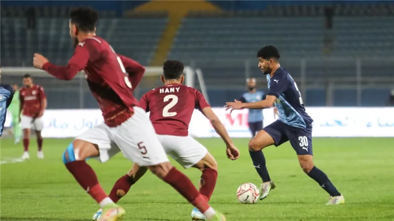  بـ10 لاعبين بيراميدز يتعادل مع سيراميكا.. ويخطف المركز الثاني في الدوري