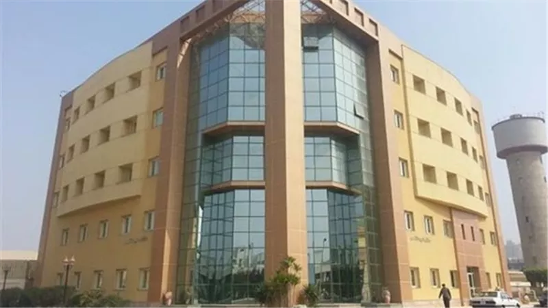 خبير فى جراحة الفم والوجه والفكين بالمجمع الطبى للقوات المسلحة بكوبرى القبة