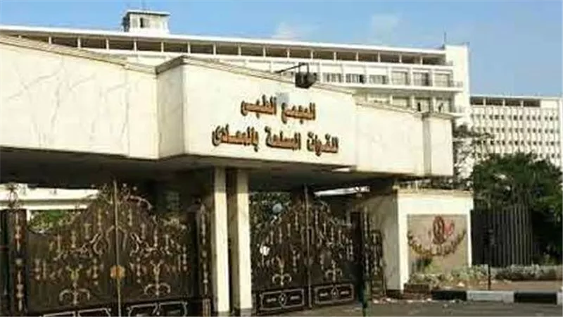 المجمع الطبى للقوات المسلحة بالمعادى يستضيف خبير في جراحة الجهاز الهضمى والمناظير