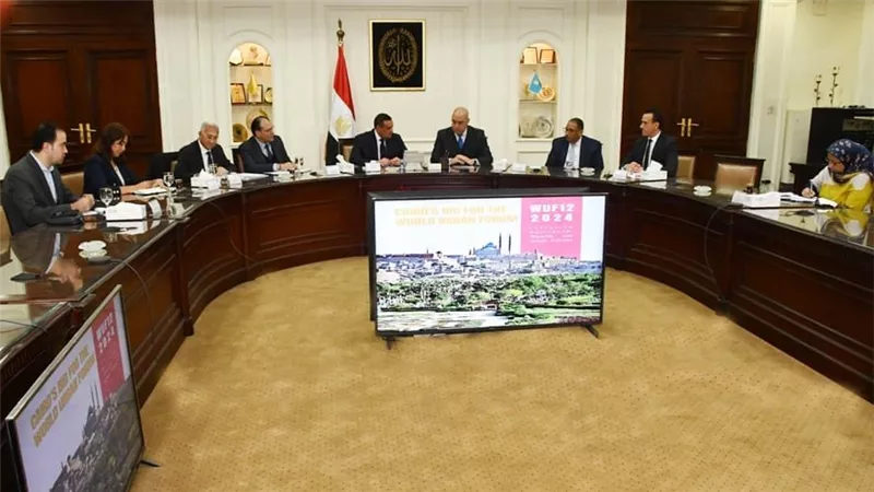 وزيرا الإسكان والتنمية المحلية يستعرضان التحضيرات لاستضافة مصر للمنتدى الحضرى العالمى 