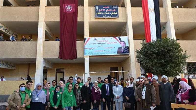 قافلة جامعة الفيوم التنموية الشاملة تنجح في تقديم الخدمات الطبية والتوعية للمواطنين