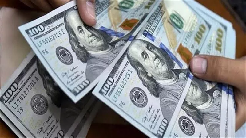 أسعار الذهب والدولار.. استقرار العملة والصاغة