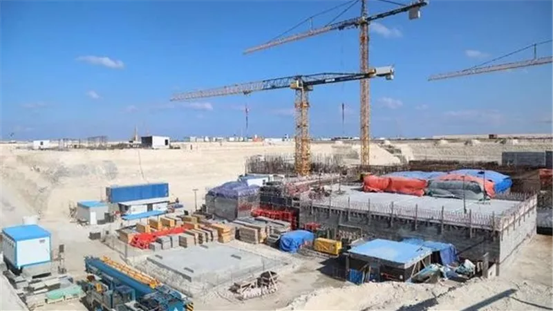 بناء المفاعلات النووية المصرية.. صور تكشف مفاجآت