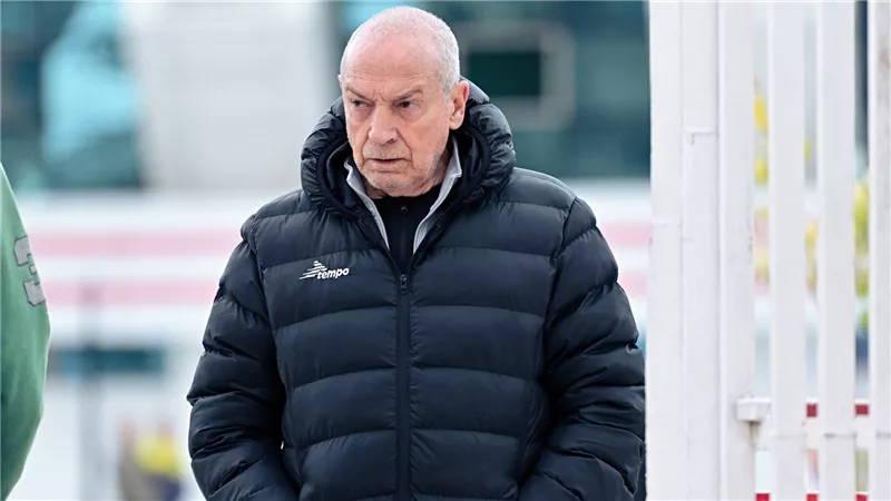 غرائب الزمالك تتوالى.. فيريرا يعود لقيادة الفريق فى مباراة فاركو