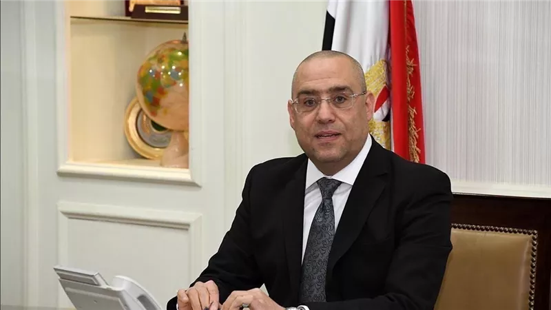  بالتعاون مع الشرطة.. أجهزة 4 مدن جديدة تواصل شن حملات متنوعة لإزالة الظواهر العشوائية