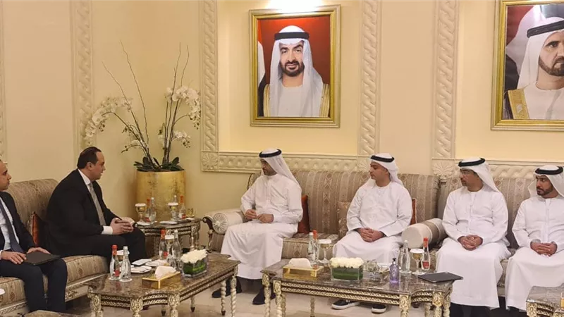 رئيس هيئة الرعاية الصحية يلتقي رئيس هيئة صحة دبي لبحث التعاون