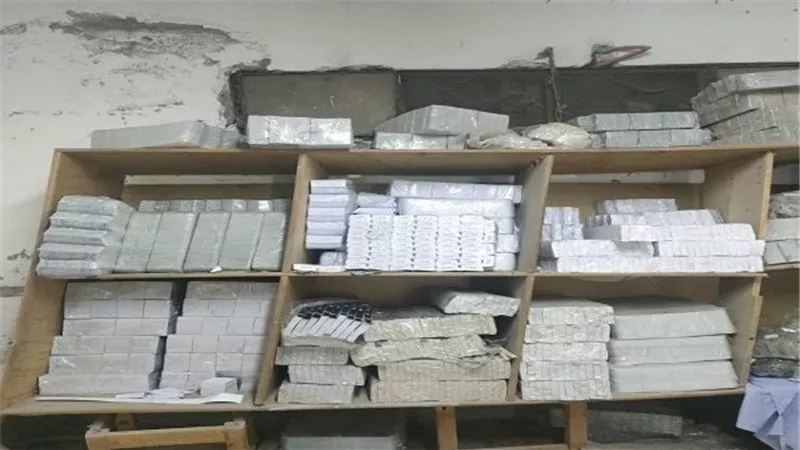 الداخلية: ضبط مصنع ملابس بدون ترخيص وبحوزته علامات تجارية مُقلدة