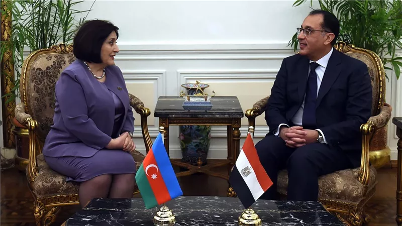 مدبولي يُشيد بعمق العلاقات التاريخية القائمة على التعاون والتفاهم المتبادل بين مصر وأذربيجان 