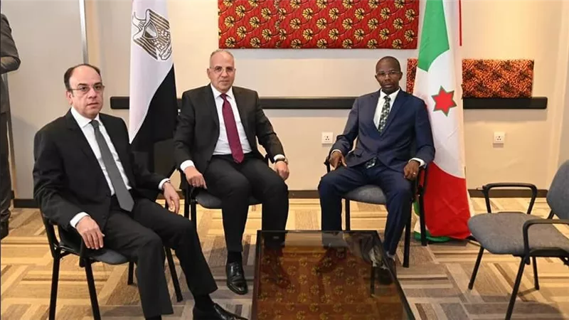 وزير الري يلتقى بنظيره البوروندى لبحث سبل تعزيز التعاون بين البلدين