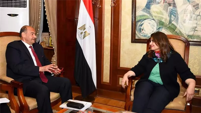 وزيرة الهجرة تلتقي قنصل عام مصر في شيكاجو لبحث سبل التعاون 