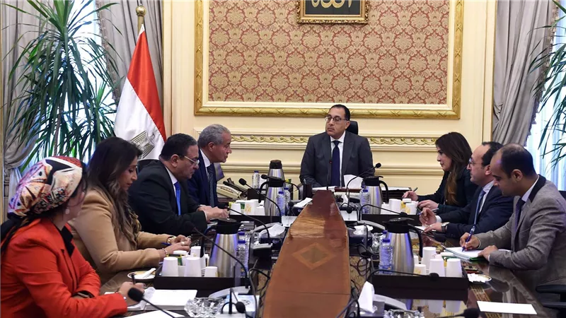 رئيس الوزراء يتابع موقف المشروع القومي للمستودعات الإستراتيجية للسلع الأساسية