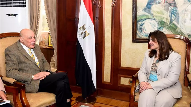 وزيرة الهجرة تلتقي مستشار رئيس الجمهورية للشئون الزراعية وأستاذ علم الغابات بألمانيا