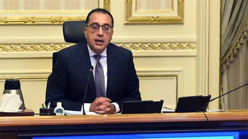 رئيس الوزراء يٌكلف بتنفيذ مشروع بحثي متكامل لصياغة السيناريوهات وبدائل السياسات اللازمة لتعامل الاقتصاد المصري