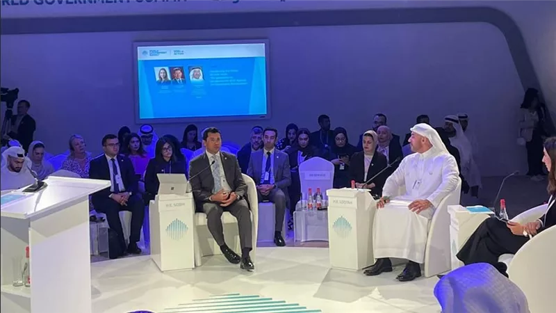 وزير الرياضة يشارك فى الجلسة الحوارية 