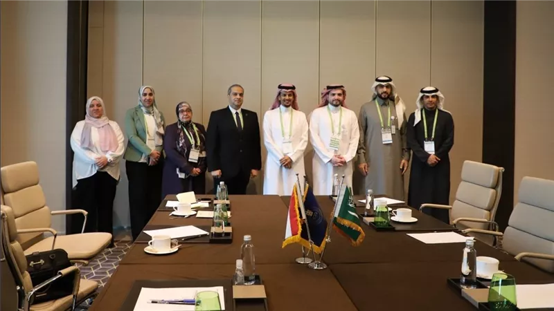 هيئة الدواء المصرية تشارك في مؤتمر جمعية المعلومات الدوائية الدولية بالرياض