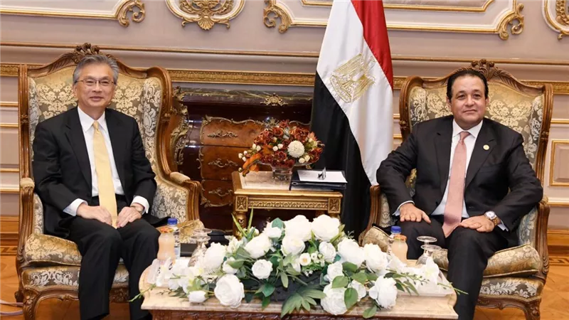 علاء عابد يستقبل السفير الياباني لدى مصر 