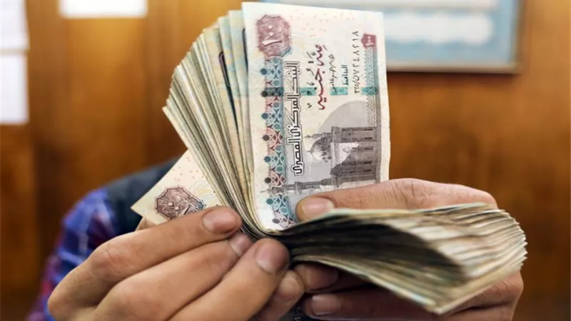 استولى على 2 مليون جنيه .. القبض على مستريح الملابس الجاهزة بسوهاج
