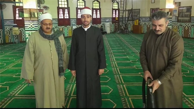 لليوم الخامس.. أوقاف السويس تواصل حملة كلنا في خدمة بيوت الله بمساجد