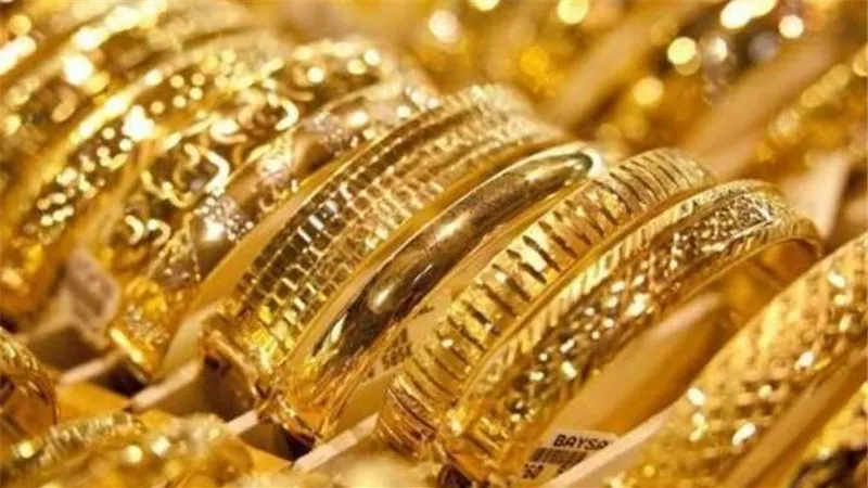 أسعار الذهب والدولار اليوم الثلاثاء 21 فبراير 2023