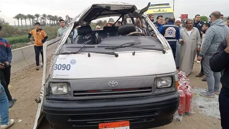 أصابة ١٠ أشخاص في حادث تصادم بطريق المنصورة دمياط