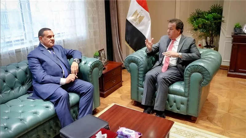 وزيرا الصحة والتنمية المحلية يعقدان اجتماعًا لوضع حلول مبتكرة لخفض معدلات الزيادة السكانية 