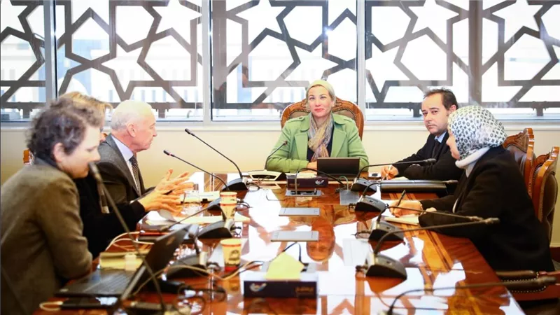 وزيرة البيئة تناقش مع بعثة البنك الدولي دور برنامج تمويل سياسات التنمية في تنفيذ أجندة مصر في ملف المناخ