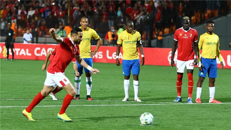 دوري أبطال أفريقيا.. 10 آلاف مشجع لمباراة الأهلي وصن داونز