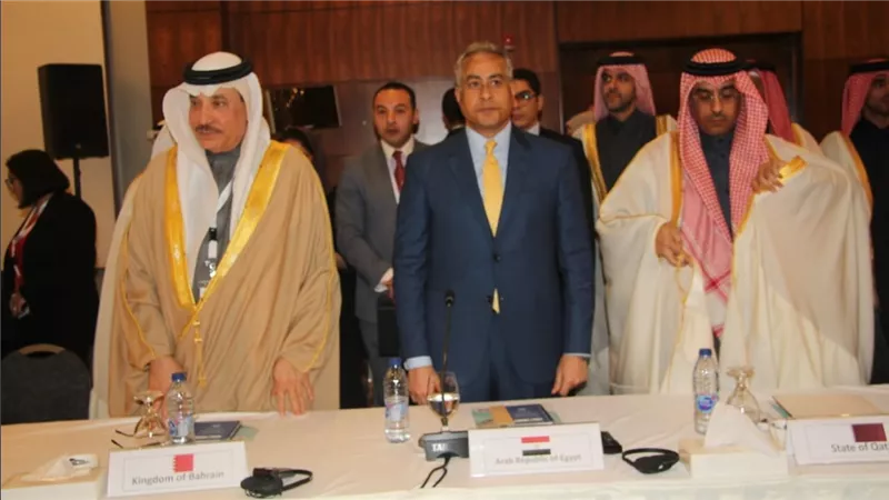 وزير القوى العاملة يشارك في مؤتمر