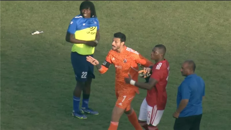 بخصوص الشناوي.. مفاجأة في تقرير مراقب مباراة الأهلي والهلال