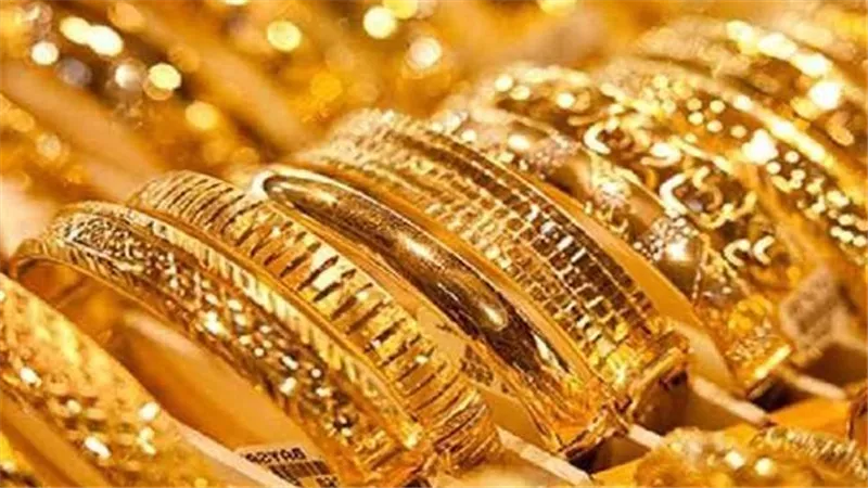 إنخفاض ملحوظ.. مستشار وزير التموين لشؤون الذهب يكشف الأسعار