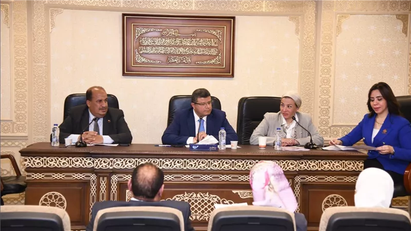 فؤاد: سوق تداول شهادات الكربون يعد أحد آليات التمويل المبتكرة للتصدي للآثار السلبية للتغيرات المناخية