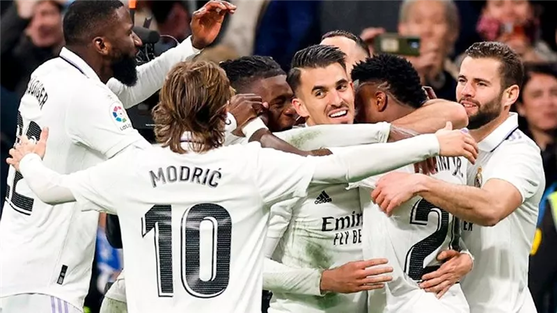 كلاسيكو الأرض.. أنشيلوتي يعلن قائمة ريال مدريد لمواجهة برشلونة في كأس الملك