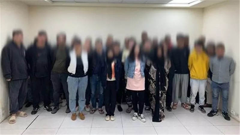 الداخلية تضبط عصابة دولية تنصب على المواطنين عن طريق تطبيق 