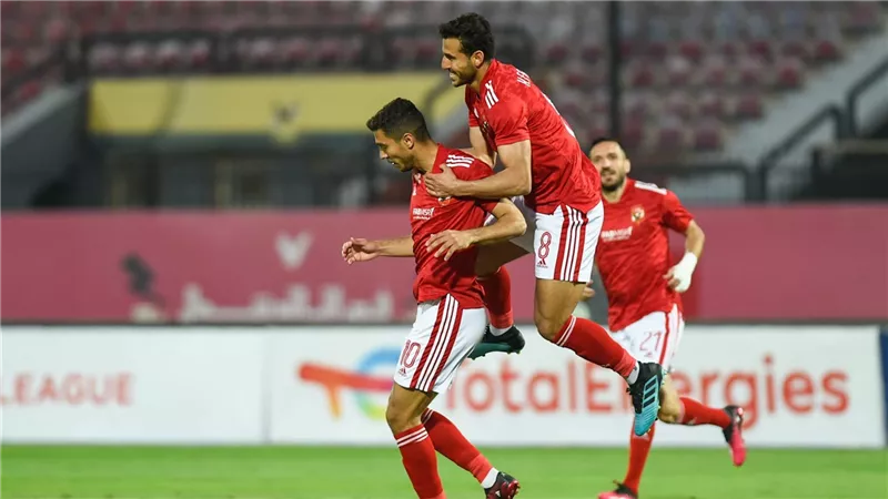 الشوط الأول.. الأهلي يتقدم على القطن بثنائية في دوري أبطال أفريقيا