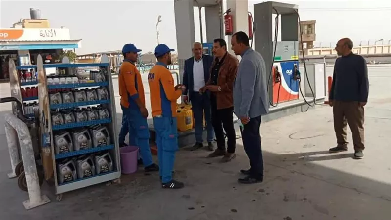 بالفيوم.. حملات على محطات الوقود والمواقف والسيارات والتأكسي للالتزام بالتعريفة المقررة 