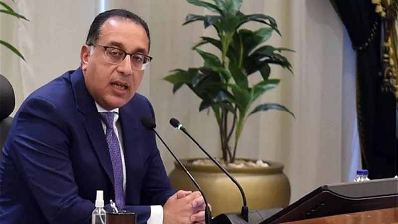 رئيس الوزراء يُتابع جهود اللجنة الطبية العليا والاستغاثات بمجلس الوزراء 