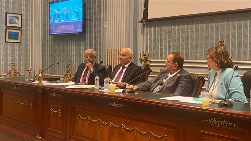 وزير التربية والتعليم يستعرض أمام لجنة التعليم بمجلس الشيوخ خطة الوزارة للنهوض بالعملية التعليمية