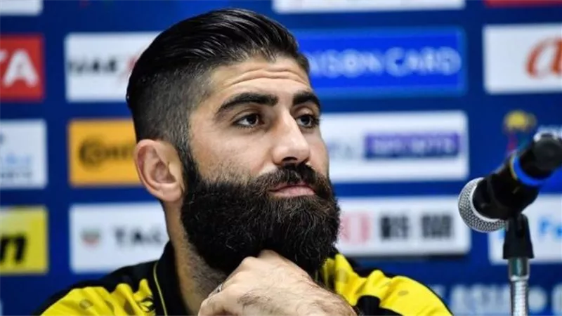 ضربه بـ الشلوت.. إيقاف أحمد الصالح مدى الحياة بعد الاعتداء على الحكم