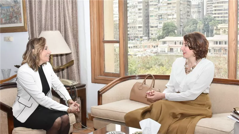 وزيرة الثقافة تستقبل رئيس المجلس التنفيذي لليونسكو