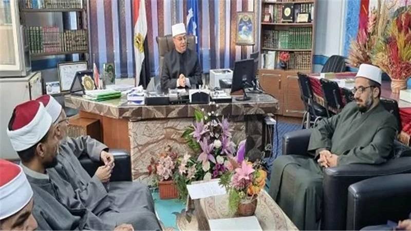 أوقاف السويس تناقش الاستعدادات لشهر رمضان المبارك 