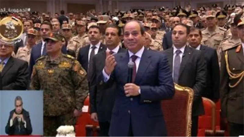 الرئيس السيسي يوجه رسالة لأمهات شهداء مثلث القيادة