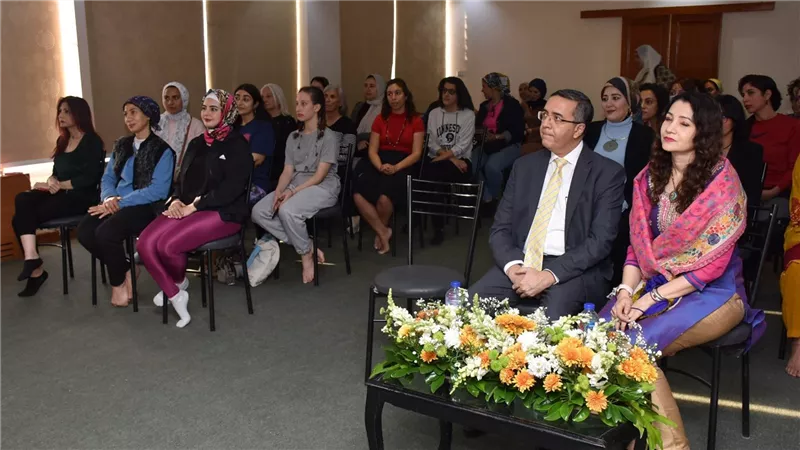 سفارة الهند بالقاهرة تحتفل باليوم العالمي للمرأة (صور)