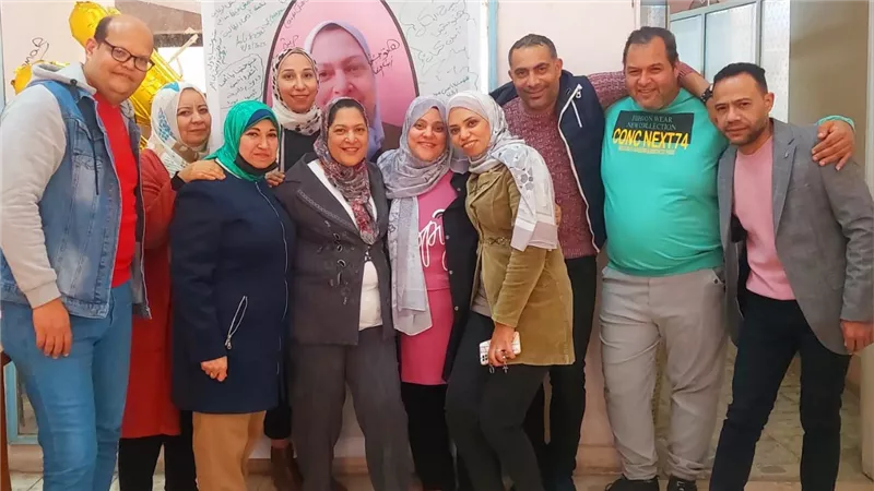 مظاهرة حب واحتفالية لتكريم مدير رعاية الشباب بآداب عين شمس
